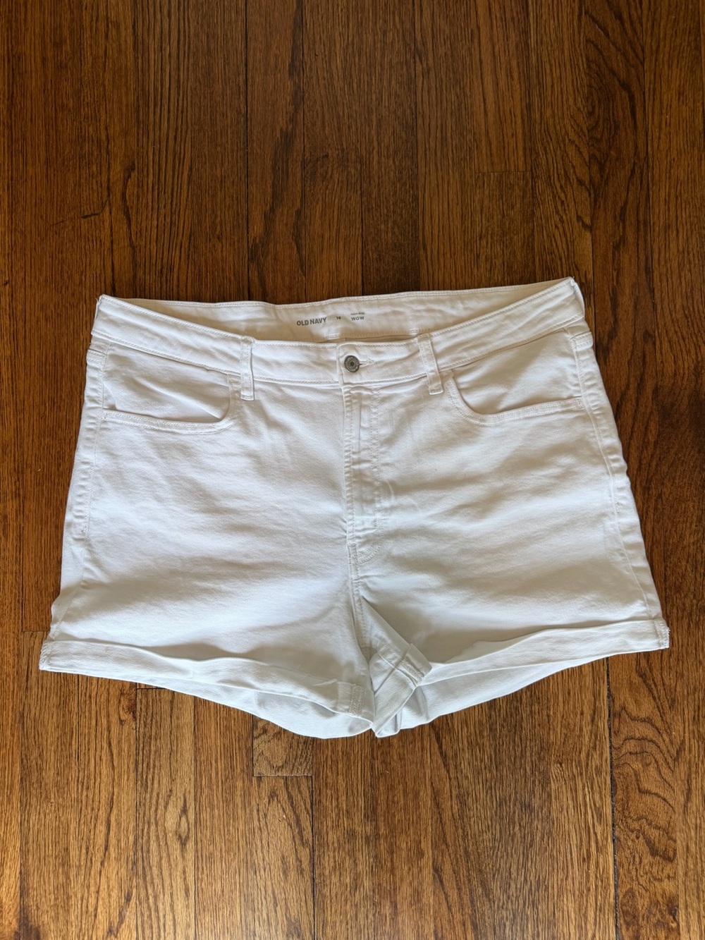 Old Navy High Waisted Wow White-Wash Jean Shorts